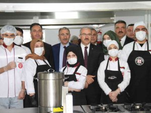 Fırat Üniversitesi’nde Aşçılık Mutfağı Açıldı