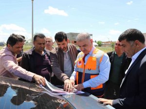 Di̇ski̇’den Altyapı Sorunu Olan Mahalleye Çalışma