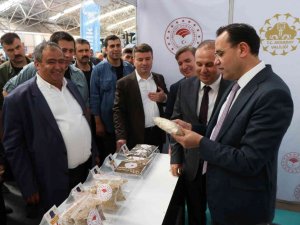 Bakan Yardımcısı Gizligider: “Siz Yeter Ki Üretin Devlet Arkanızda”