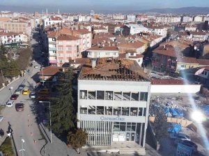 Meydan Projesi İçin Halkbank Binasının Yıkımına Onay Verildi