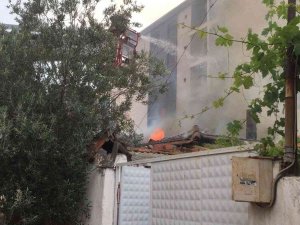 Manisa’da Ev Yangını: 1 Yaralı