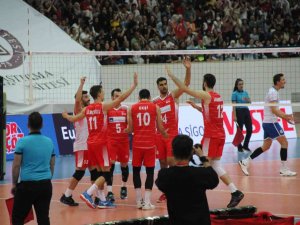 Cev Altın Lig: Türkiye: 3 - Slovakya: 0
