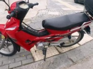 Ankara’da Motorlu Bisikleti Çalan Hırsız Kamerada