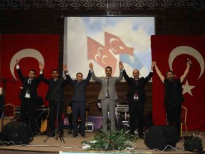 Van Ülkü Ocakları’ndan Osman Öztunç Ve Atilla Yılmaz Konseri