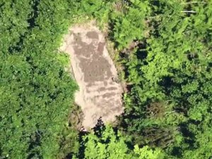 Uyuşturucu Operasyonu Dronla Havadan Görüntülendi