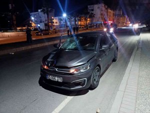 Otomobilin Çarptığı Genç Kız Hayatını Kaybetti