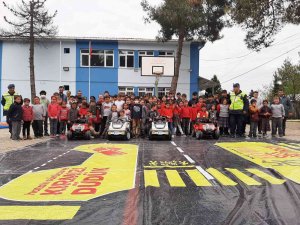 Kırsal Mahalle Çocuklarına Trafik Eğitimi