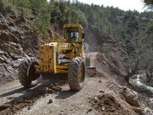 Korkuteli’de Yayla Yollarına Bakım