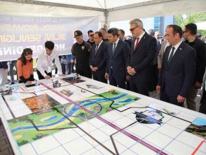 Bingöl’de İ̇novasyon Bilim Şenliği Düzenlendi