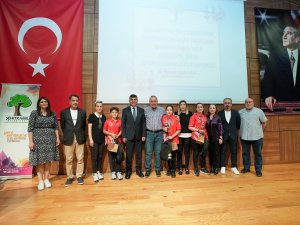 Yarışmalarda Başarılı Olanlar Ödüllere Kavuştu