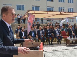 Vali Akbıyık: “45 Bin Kitap Dağıttık”