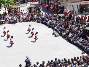 Mardin’de Yoğurt Festivali Renkli Görüntülere Sahne Oldu