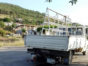 Motosikletlinin Feci Ölümü