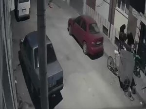 Şehrin Göbeğinden Motosikleti Çaldılar