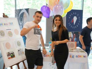 Optisyenlik Bölümü Öğrencileri, Renk Körlüğüne Ve Erken Göz Muayenesinin Önemine Dikkat Çekti