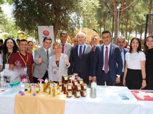 Kepez’de “Mesleki Eğitim Fuarı” Başladı