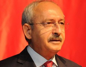 Kemal Kılıçdaroğlu, Başbakan Davutoğlu’nun kitabından yararlandı mı?