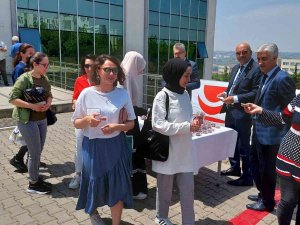 Öğrencilere ‘Hayrabolu Tatlısı’ Dağıtıldı