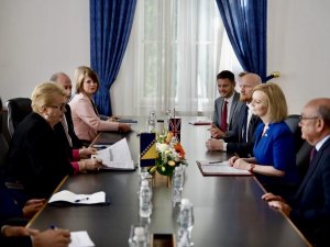İ̇ngiltere Dışişleri Bakanı Truss: “Putin, Ukrayna’da Kaybetmeli”