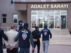 Sosyal Medya Dolandırıcıları Tutuklandı