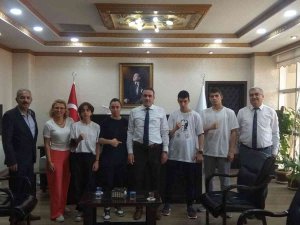 Burhaniye Kaymakamı Memiş, Başarılı Sporcuları Tebrik Etti