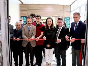 Sivas’ta “Pandemiye Veda” Sergisi Açıldı