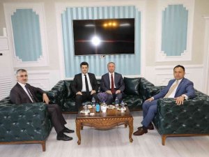 Milli Eğitim Bakan Yardımcısı Yılmaz, Patnos Ve Tutak İlçelerini Ziyaret Etti