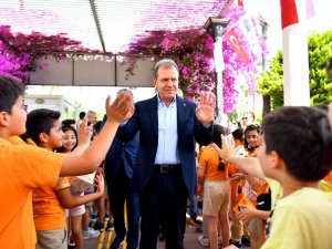 Başkan Seçer: "Günümüzün En Büyük Hastalığı İnsanları Ötekileştirmek"