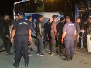 Alanya’da Yakalanan 36 Kaçak Göçmen İ̇l Göç İ̇daresi Müdürlüğüne Gönderildi