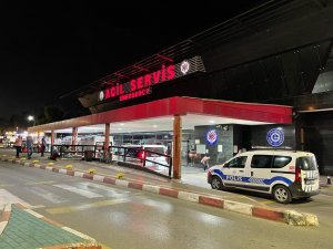 İ̇zmir’de Bıçaklı Kavga: 1 Ölü