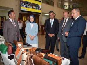 El Emeği Göz Nuru Eserlerini Sergilediler