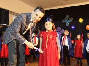 Dumlupınar’da Ana Sınıfı Öğrencilerinin Mezuniyet Sevinci