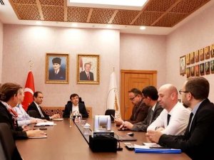 Kütahya’da, “İ̇l Yeterli Ve Dengeli Beslenme Ve Hareketli Hayat Kurulu” Toplantısı