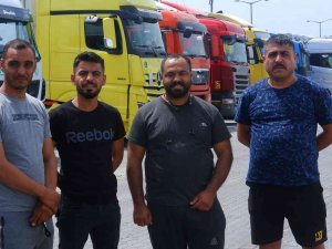 Sebze Ve Meyve Taşıyan Tırlar Günlerdir Kapıkule’de Bekliyor