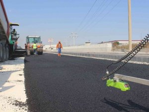Özgürlük Ve Çilek Mahallelerindeki Yenileme Çalışmaları Sürüyor