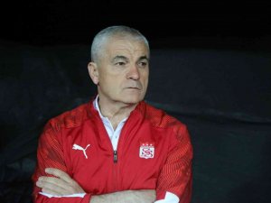 Rıza Çalımbay, 21 Yıllık Kariyerinde İlki Yaşadı
