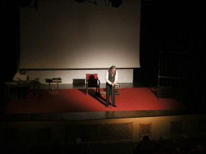 ‘Üstad’ Akm’de Sahnelendi: Oyun Boyunca Alkışlar Hiç Susmadı
