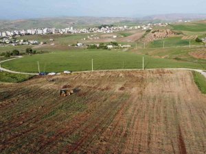 Siirt’te Toki̇ Konutlarının Yapımına Başlandı