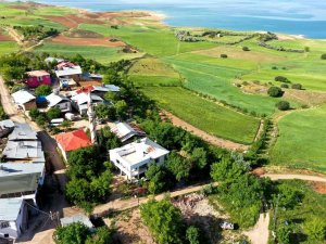 Yeşilin Mavi İle Buluştuğu Köy: Uzungöl