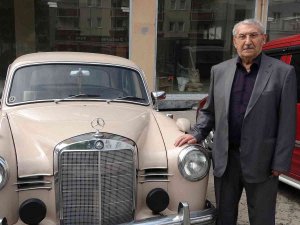 1959 Model Aracını Yıllar Sonra Garajından Çıkardı