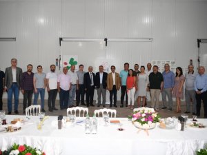 Vali Yazıcı Çiçekçilerle Bir Araya Geldi