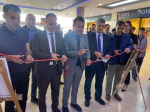 Öğrencilerin Resim Sergisine Yoğun İlgi