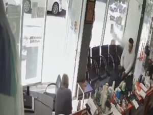 Silahlı Saldırıda Ölümden Kıl Payı Kurtuldular