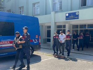 Çorum’da İki İşyerini Soyan 8 Zanlı Kıskıvrak Yakalandı