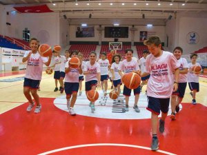 Aliağa’da Yaz Spor Okulları İçin Kayıtlar Başlıyor