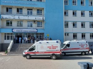 Okulda Rahatsızlanan Öğrenciler Hastaneye Kaldırıldı