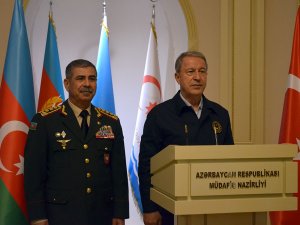Milli Savunma Bakanı Akar, Azerbaycanlı Mevkidaşı Hasanov İle Görüştü