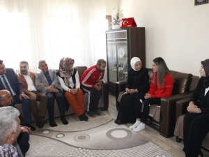 Ak Parti’den Dünya Şampiyonu Akbaş’a Ziyaret