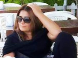 Ayrı Yaşadığı Eşini Kıskandığı İçin Öldürmüş