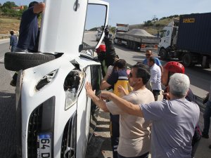 Kontrolden Çıkan Otomobil Yan Döndü; 1 Yaralı